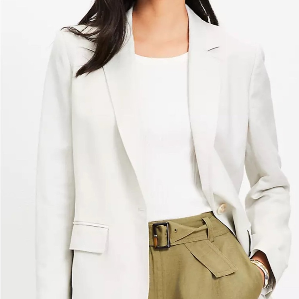 Elegant Women's Petite Oversized Linen Blazer